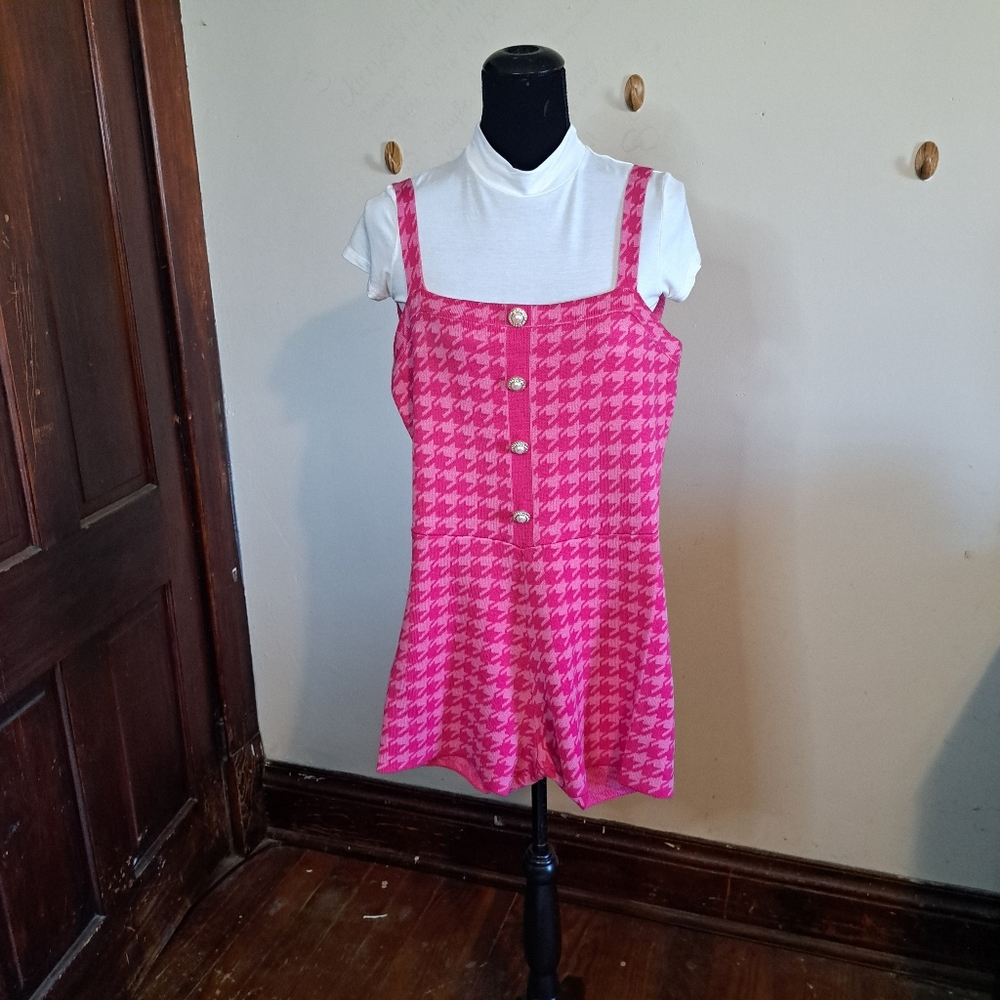 NWT Coco and Shay Size MD Romper Set..Knit Shorts..Cotton Tee